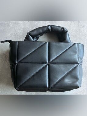 Zara Black Quilted Top-Handle Women's Bag